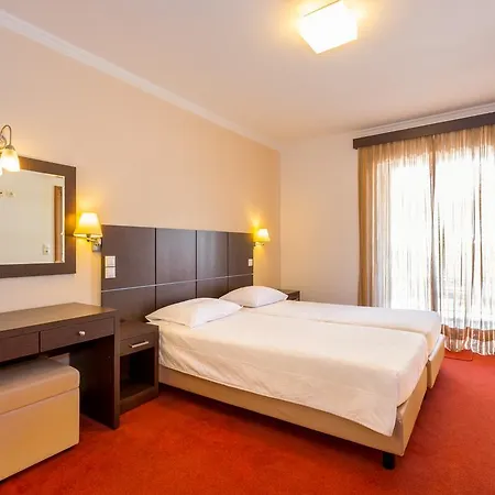 Akrata Beach Hotel 3* Akrata
