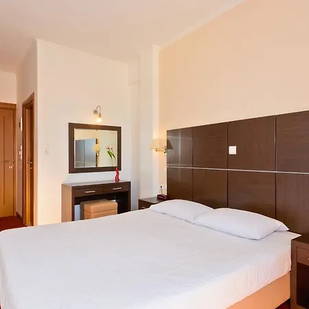 Akrata Beach Hotel Акрата