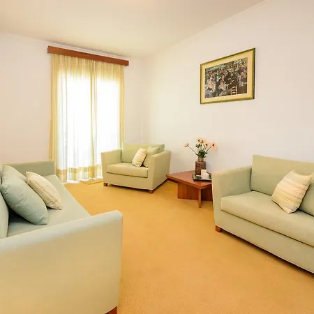 Hotel Akrata Beach Hotel