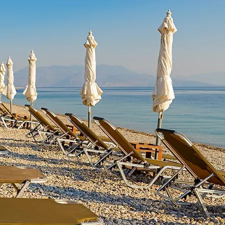 Akrata Beach Hotel אקרטה